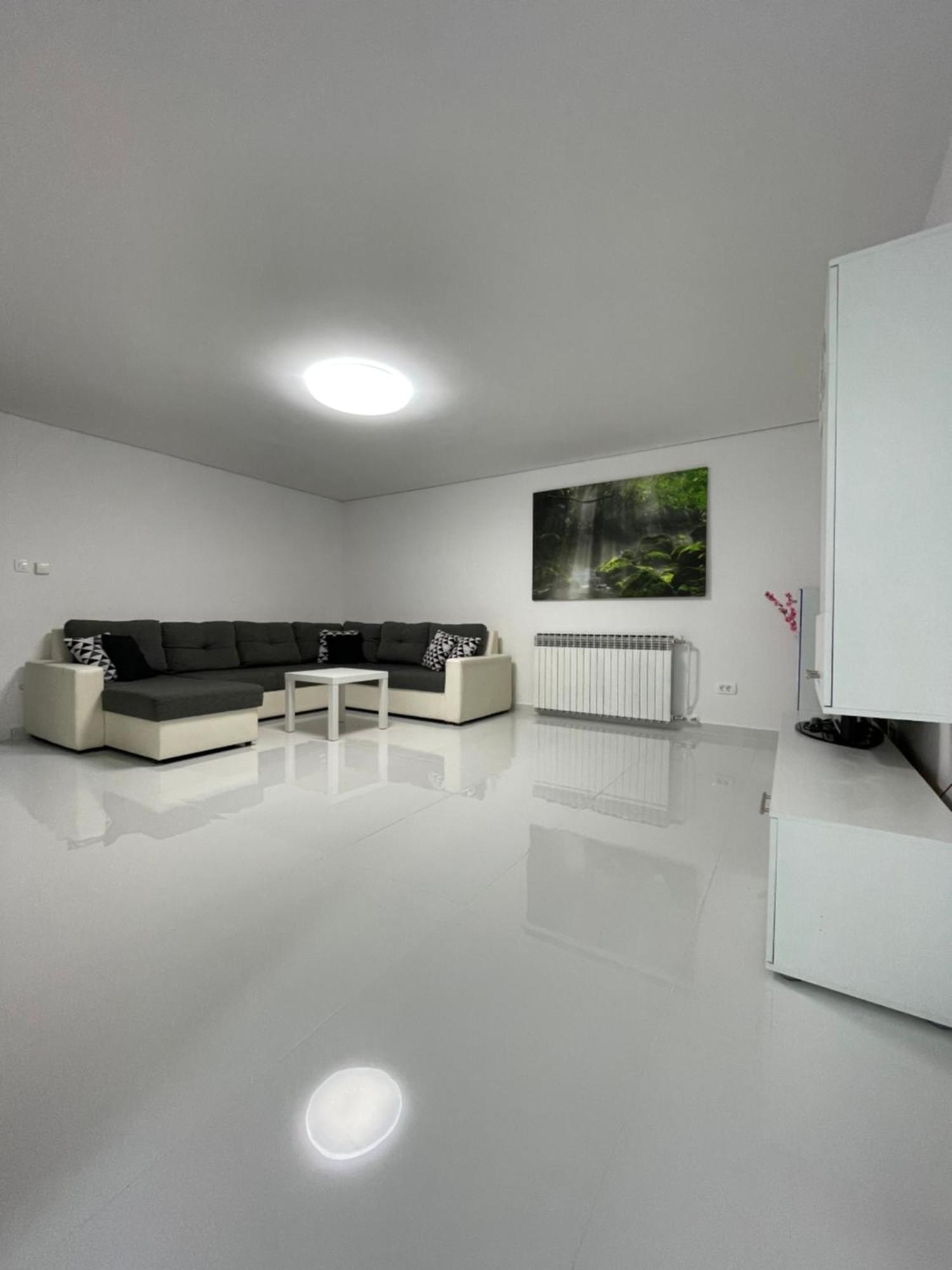 Apartment White Zagreb - Private Parking&Garage Экстерьер фото