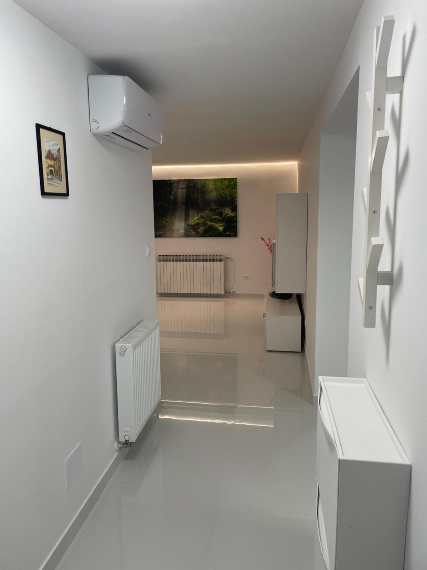 Apartment White Zagreb - Private Parking&Garage Экстерьер фото